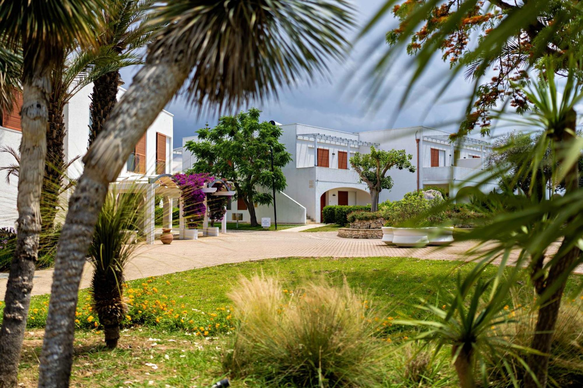 Blu Salento Village Sant Isidoro (Apulia) Exterior foto