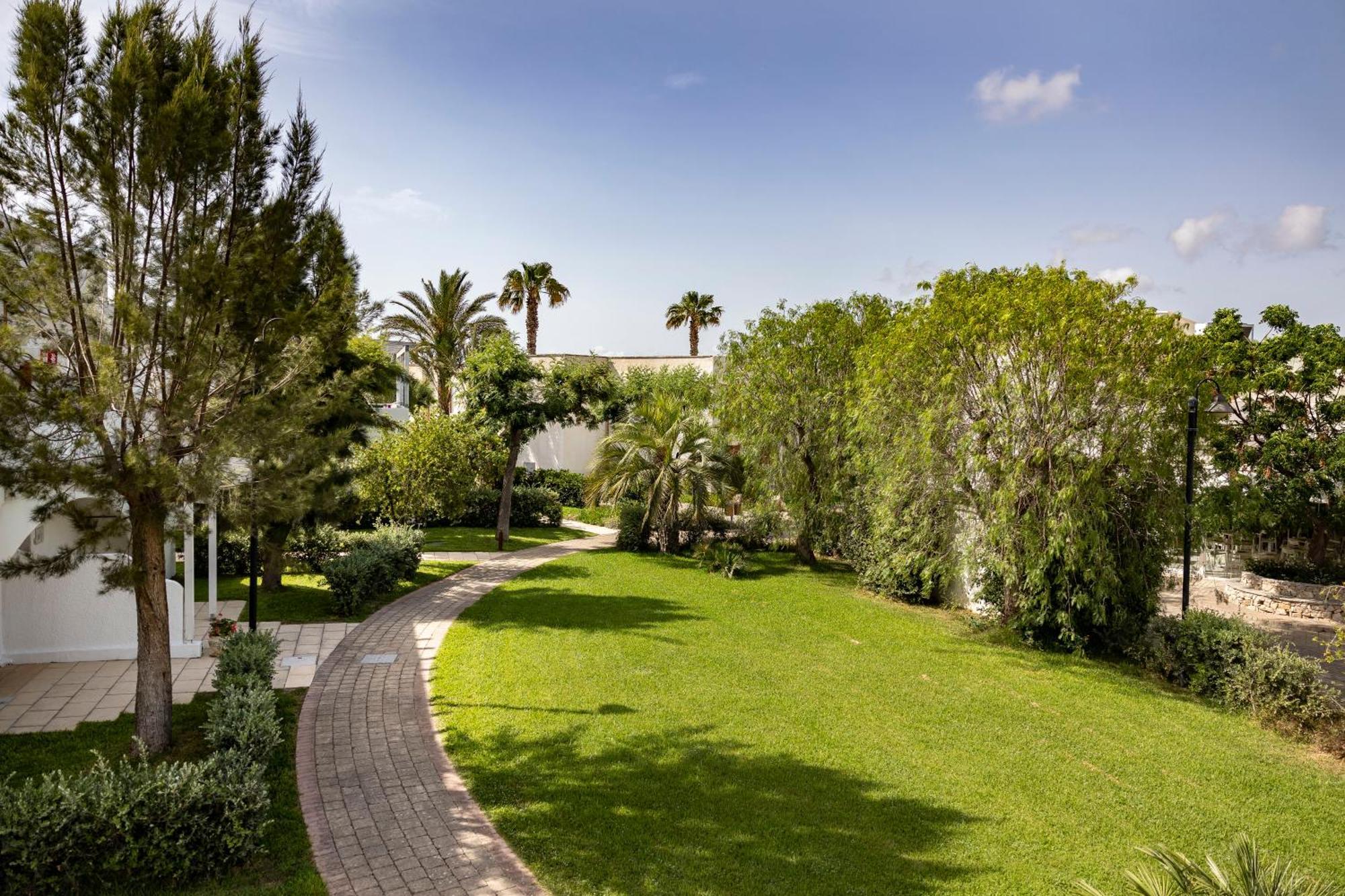 Blu Salento Village Sant Isidoro (Apulia) Exterior foto